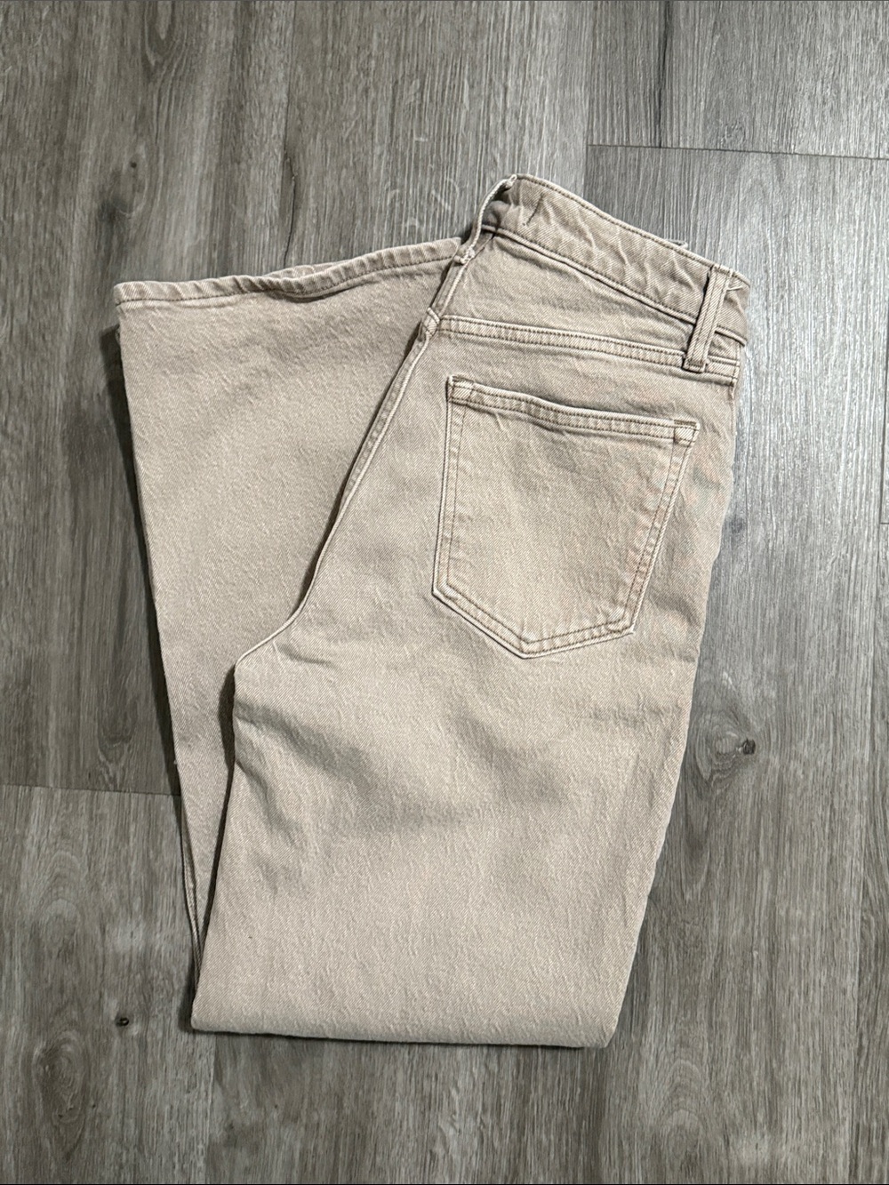 Abercrombie & Fitch Women's 90’s Relaxed Jeans in Tan